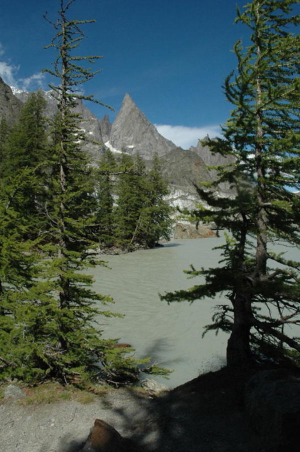 Lago del Ghiacciaio Miage